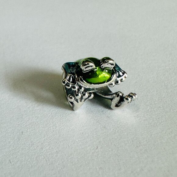Authentic Pandora Climbing FROG Charm / Pandora charms / Pandora bracelet - Picture 1 of 7